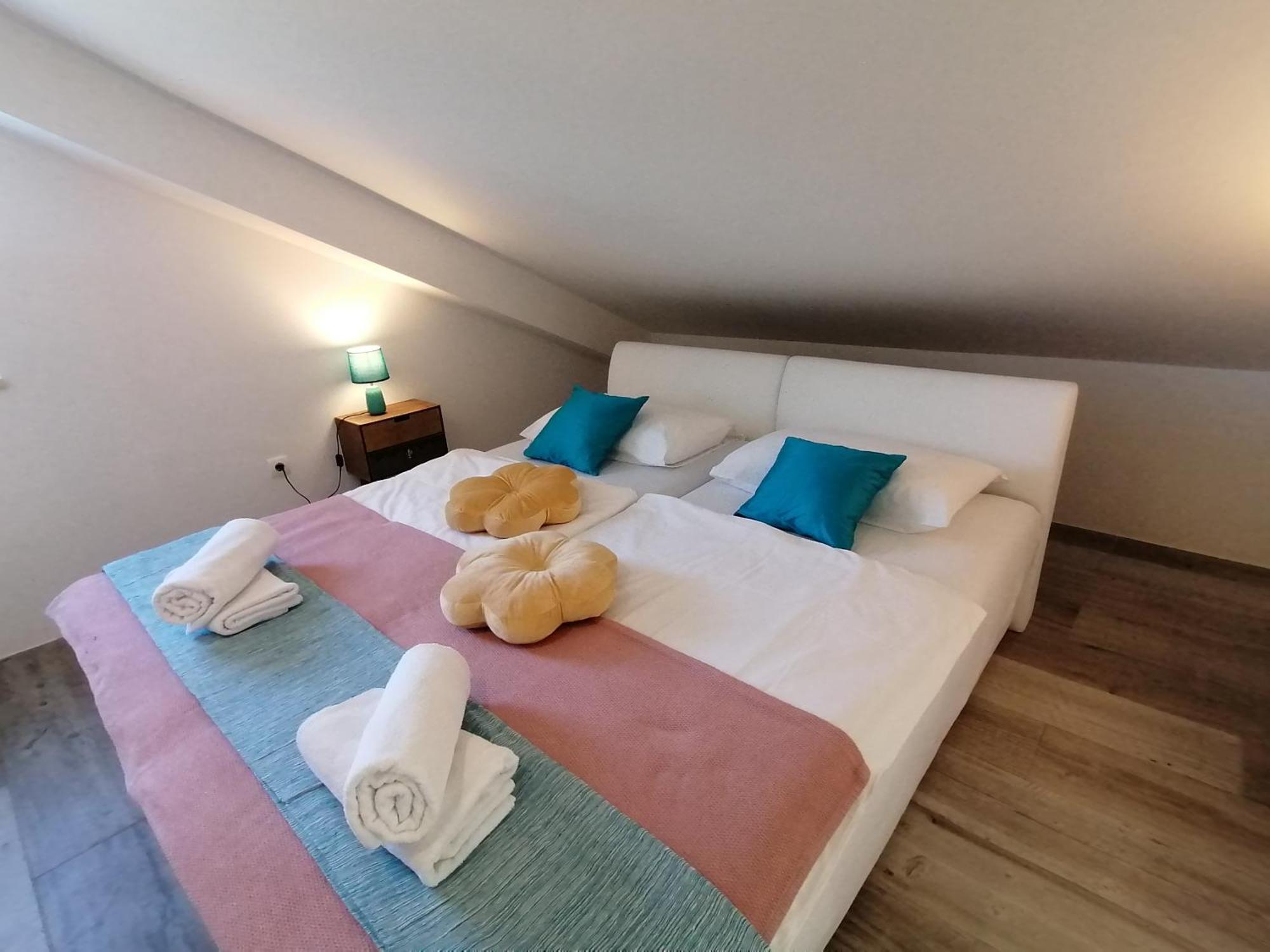Villa Cesarica نوفاليا المظهر الخارجي الصورة
