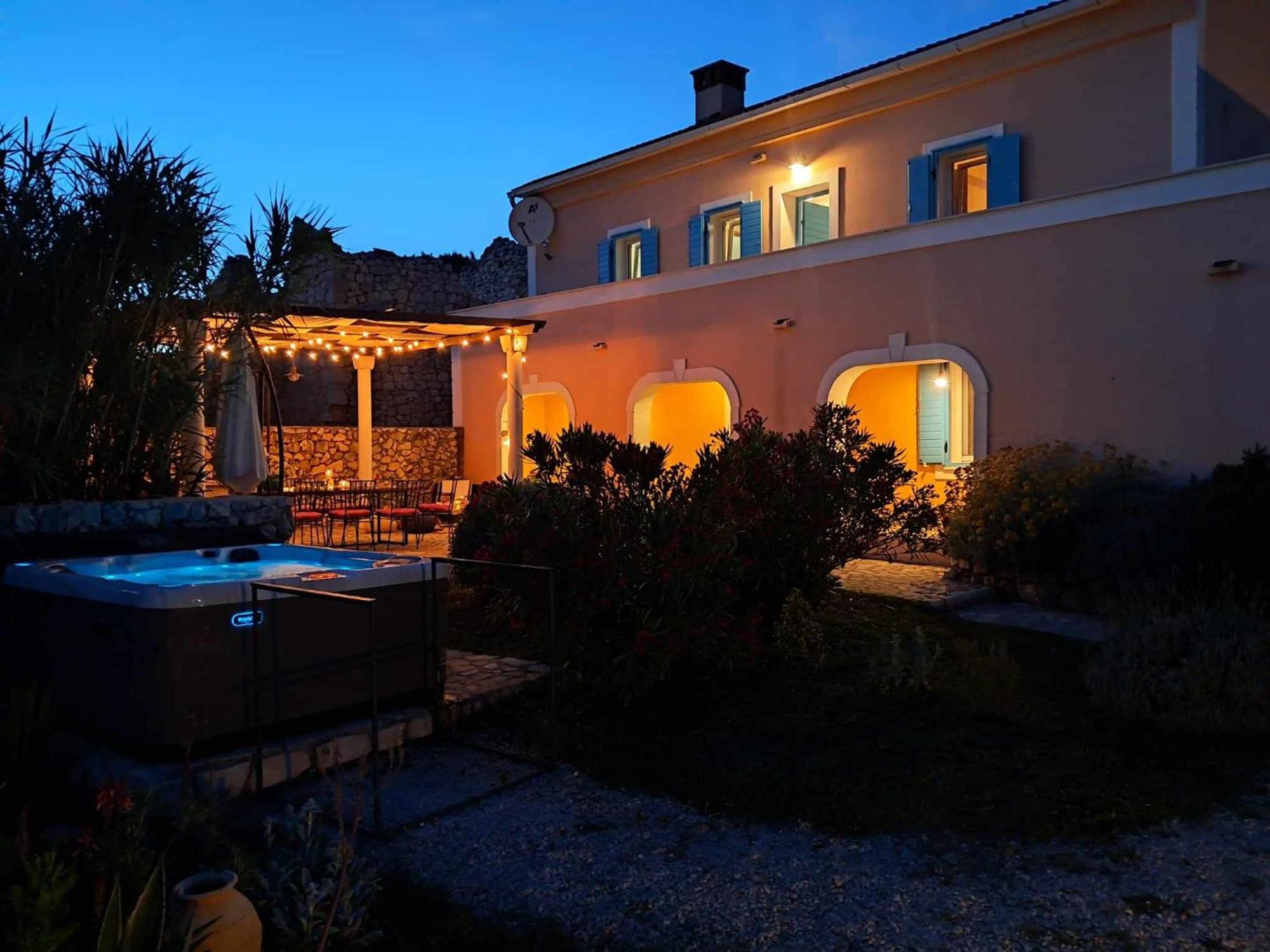 Villa Cesarica نوفاليا المظهر الخارجي الصورة