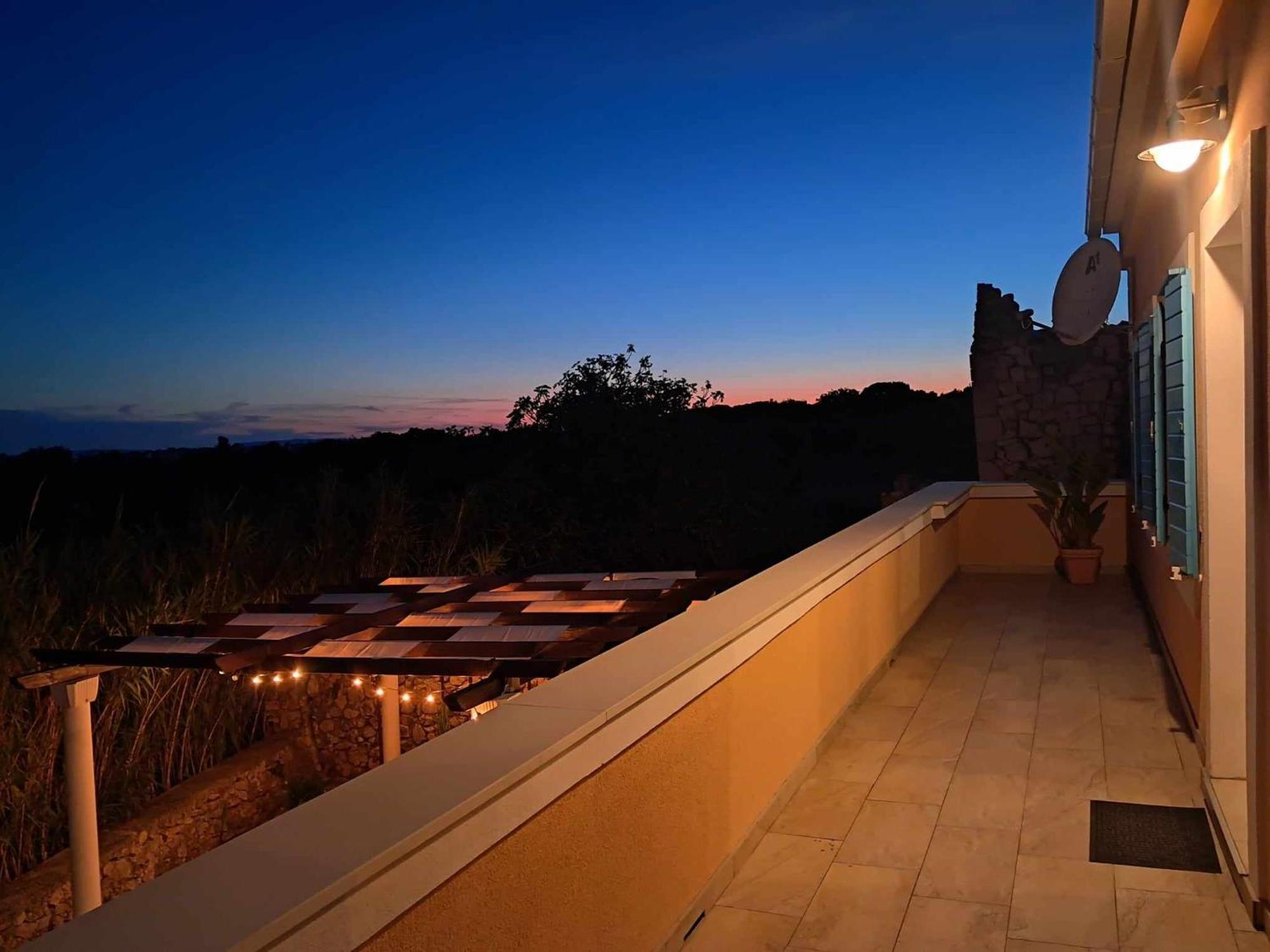 Villa Cesarica نوفاليا المظهر الخارجي الصورة
